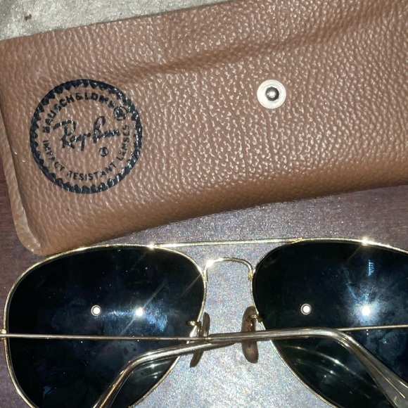 vintage 1980s Ray-Ban Gold Frame aviator Sunglasses - Picture 6 of 14